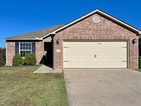 Building Photo - Charming Single-Story Near Heart of Bixby!