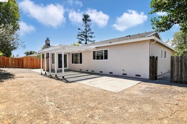 Building Photo - 630 Heather Pl