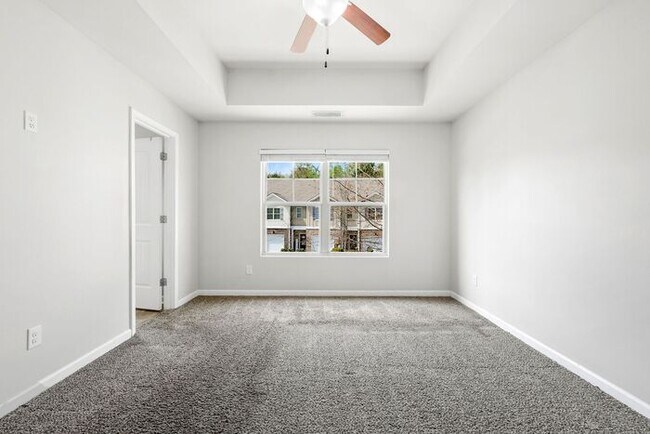 Building Photo - 3316 Pennington Dr