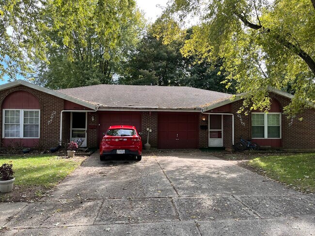 Building Photo - 16 Milton-Potsdam Rd