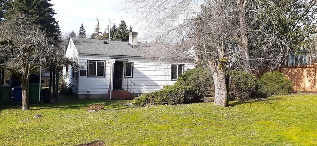 Building Photo - 3Bd/1Ba Seattle House