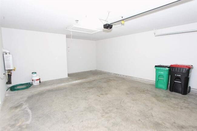 Building Photo - 29519 Patricias Wy