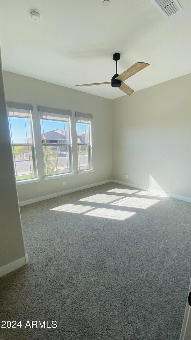 Building Photo - 13150 W Desert Frst Trl