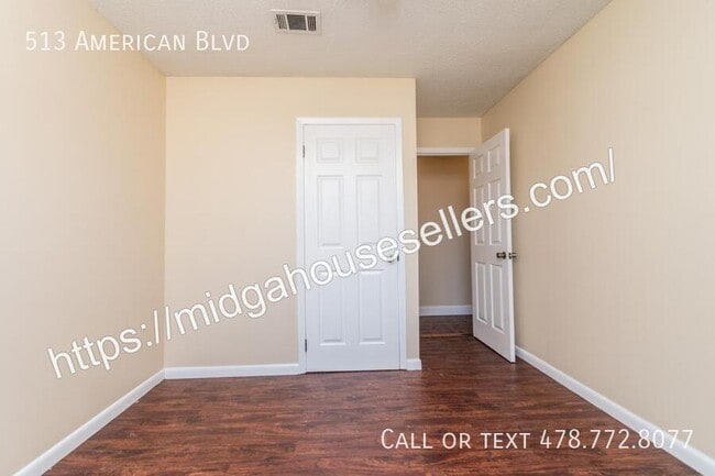 Building Photo - 513 American Blvd