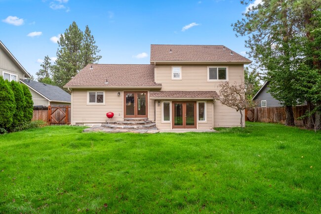 Building Photo - Spacious 5 Bed 3 Bath Home north Spokane w...