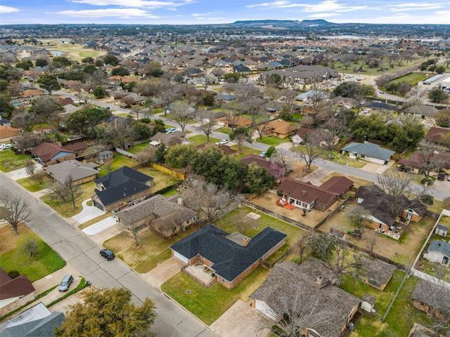 Building Photo - 904 Meadowlark Ln