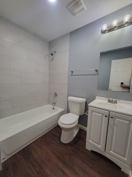 Building Photo - 16511 W Sandy Meadows Dr