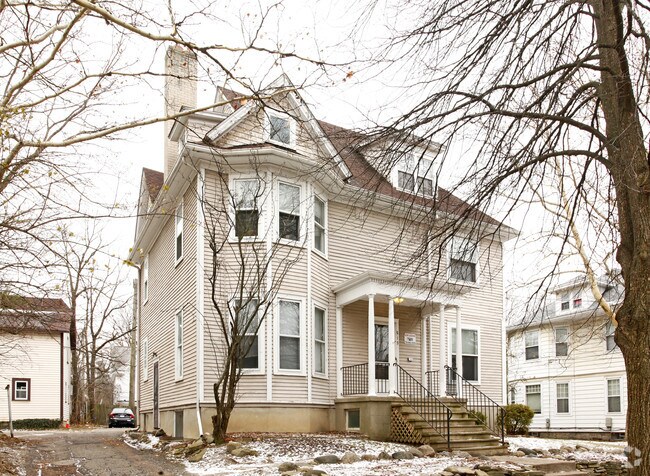 Primary Photo - 513 Elm St