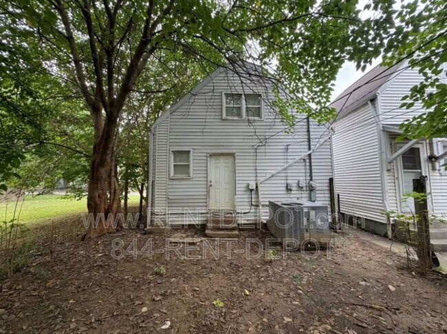 Building Photo - 1013 N 2nd Ave