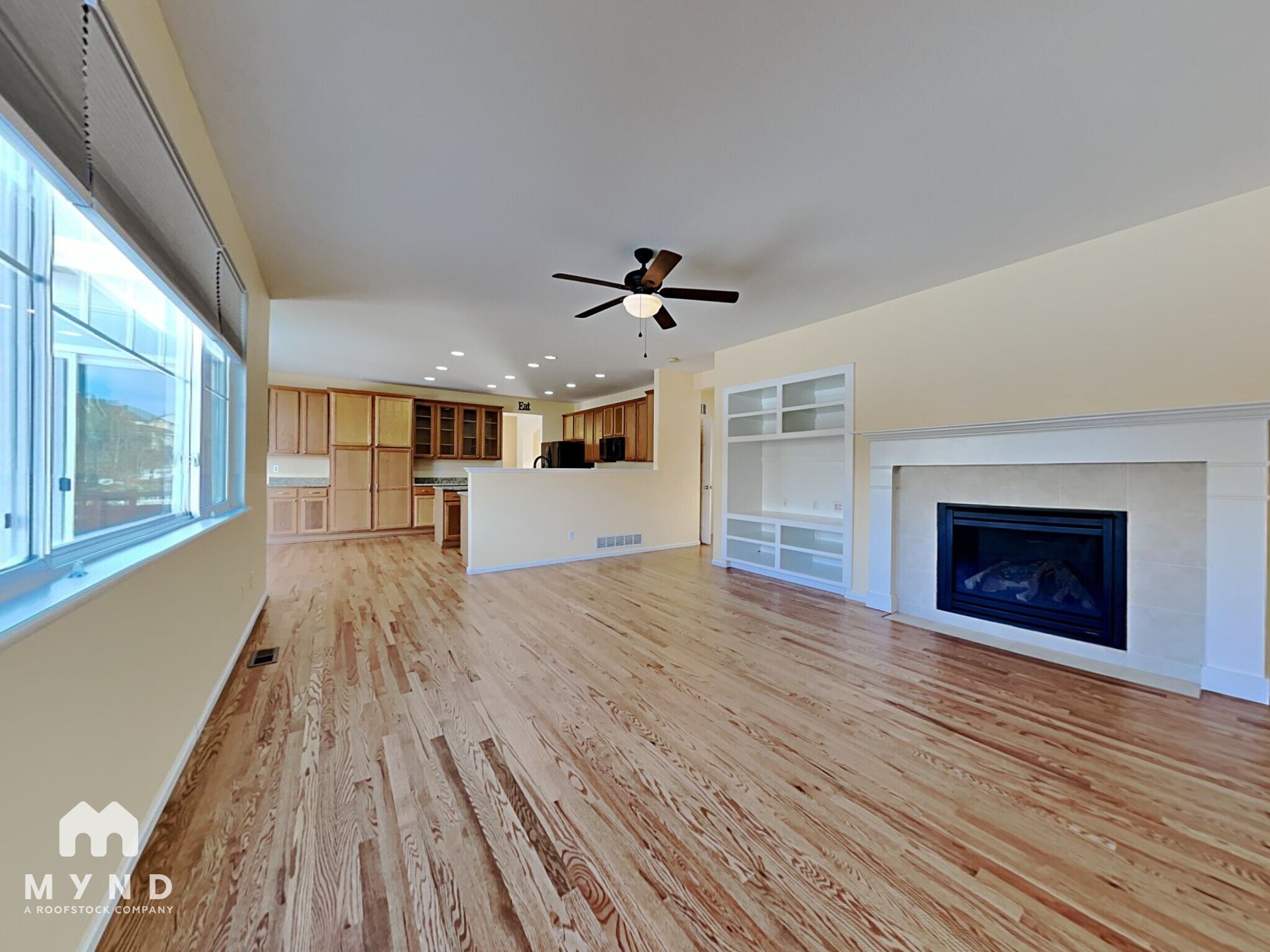 Building Photo - 10883 Torreys Peak Way