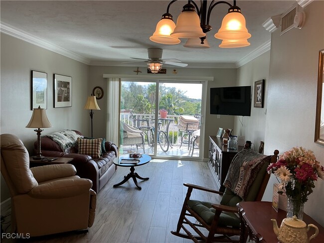 Building Photo - 2885 Palm Beach Blvd