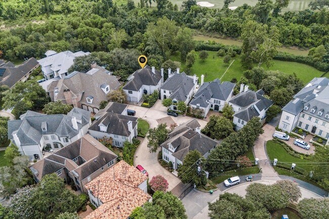 Building Photo - 7 Marilane St