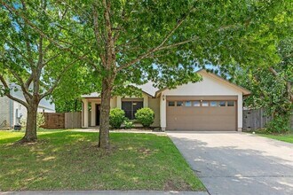 Building Photo - 705 Catumet Dr