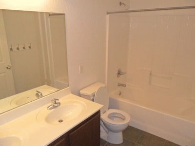 Building Photo - SPACIOUS 2,314 SQUARE FT Home