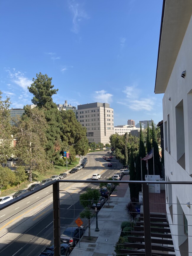 Across from UCLA - 611 Gayley Ave