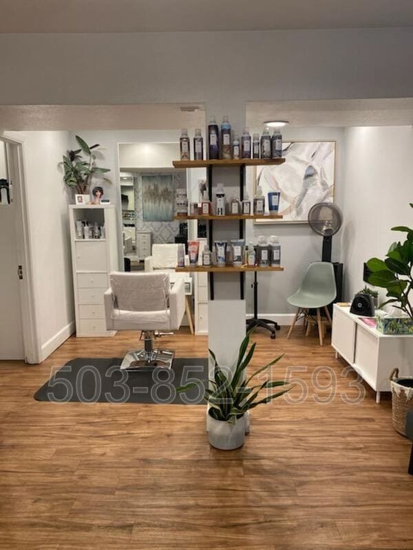 Building Photo - 822 NW 21st Ave