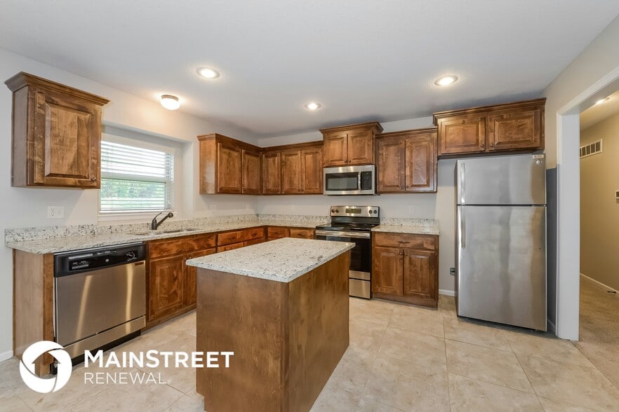 Building Photo - 407 Golfview Dr