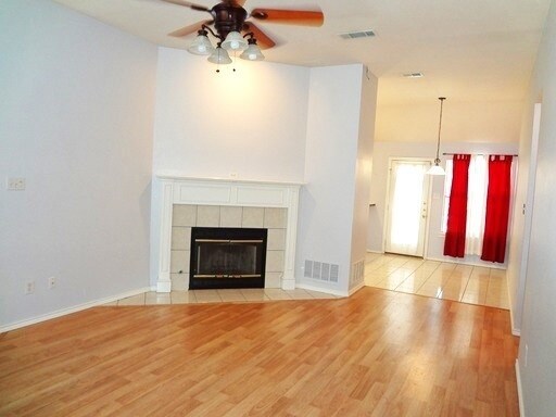 Building Photo - 2216 Lattimore St