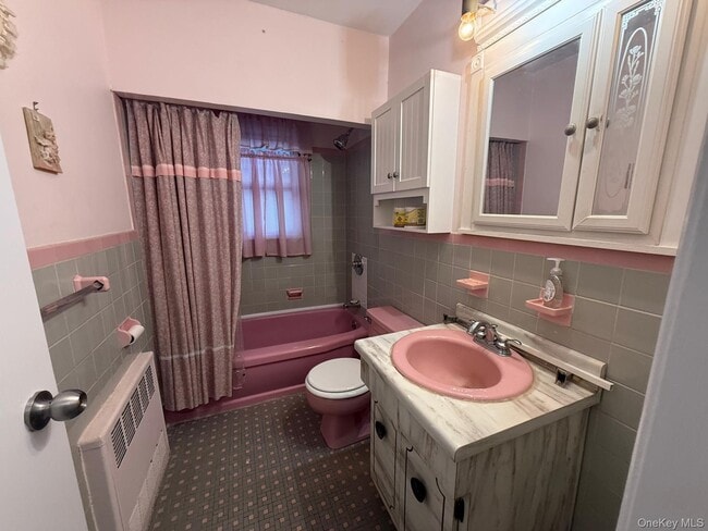 Building Photo - 110 Evergreen Ave