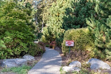 Building Photo - 1182 Hughes Ave