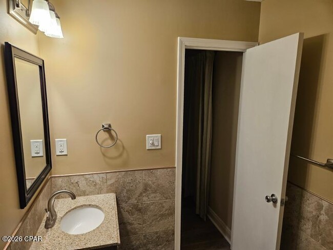 Building Photo - 3136 Lawton Ct