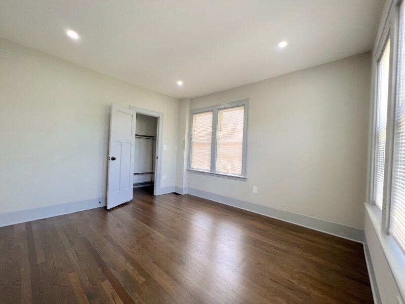 Building Photo - 5006 Seminole St
