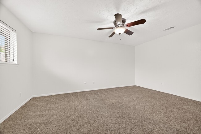 Building Photo - 21318 Park Brook Dr