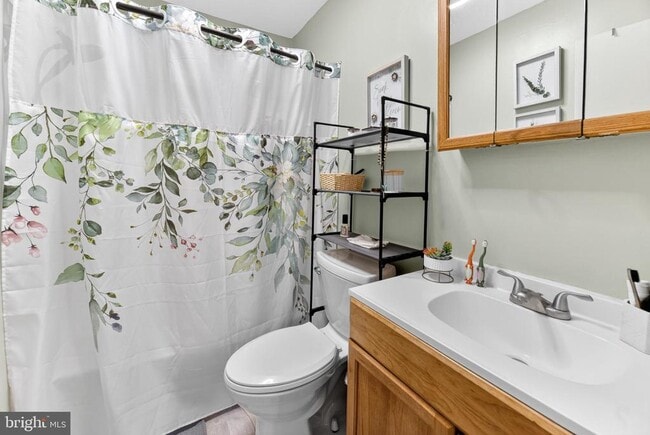 Building Photo - 19 Congress Ct