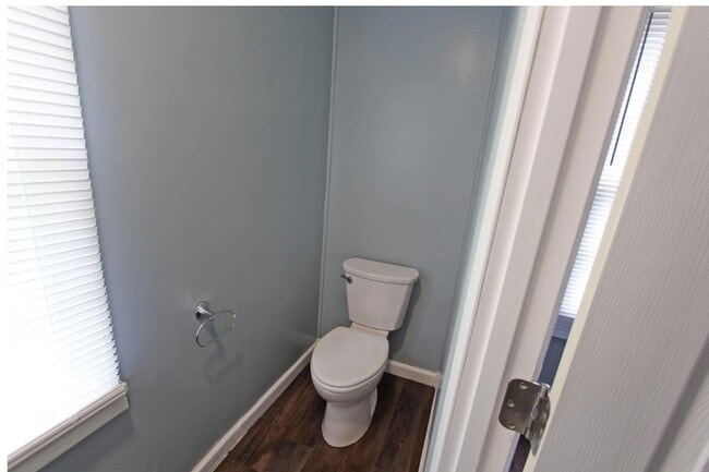 Building Photo - 934 Bluebird Rd