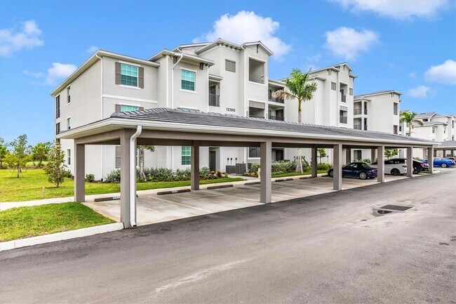 Building Photo - 12280 Wellen Golf St