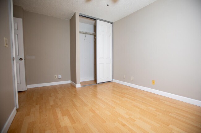 Building Photo - 2738 Carambola Cir S