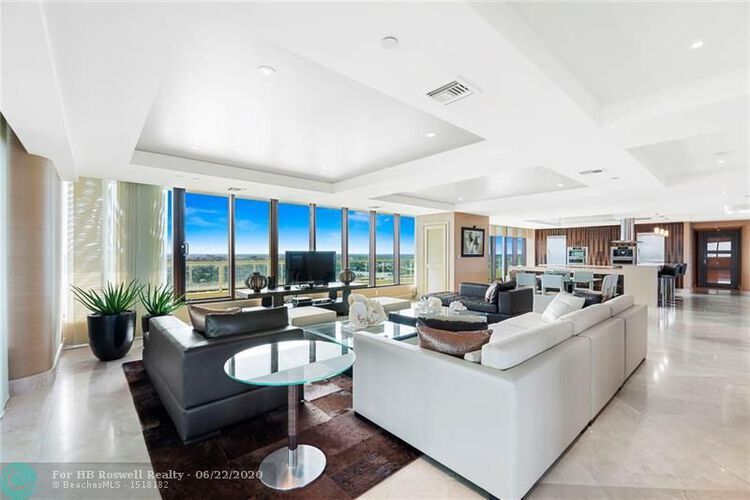 Primary Photo - 1 N Fort Lauderdale Beach Blvd