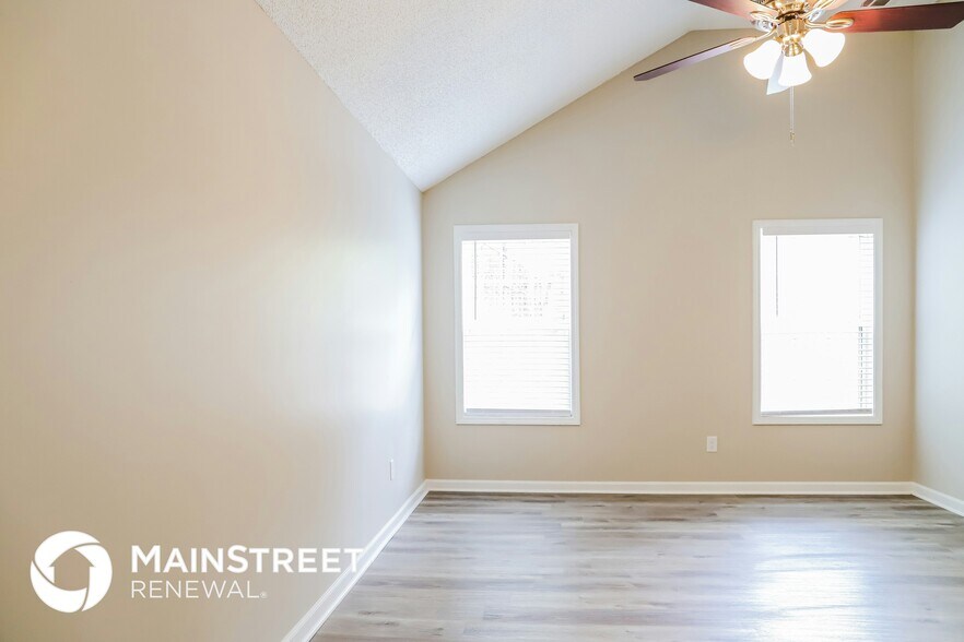 Building Photo - 4976 Wolfcreek View