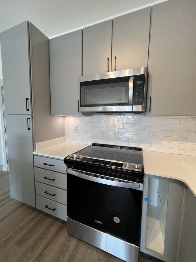 Building Photo - Top floor WEHO condo in new development