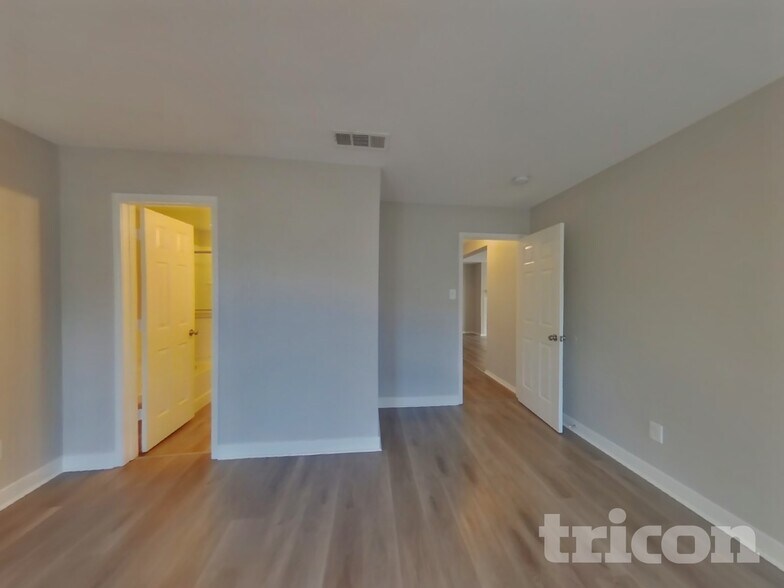 Building Photo - 612 Rockbrook Dr