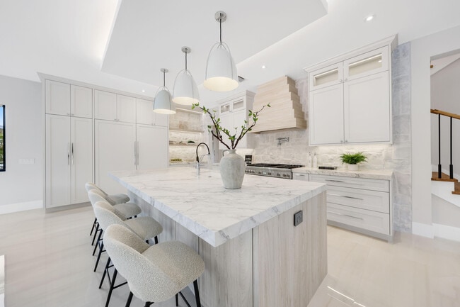 Building Photo - 151 Eden Ridge Ln