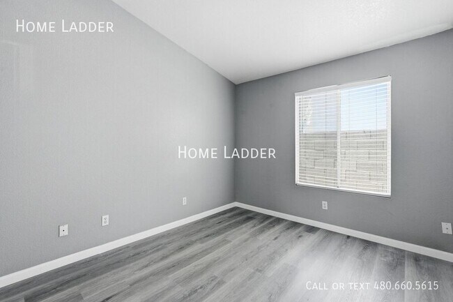 Building Photo - 7817 W McRae Way