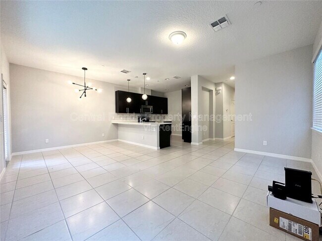 Building Photo - 122 Zamora Pl