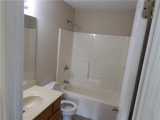 Building Photo - 1201 Catletts Ct