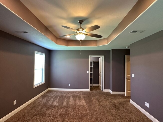 Building Photo - Well Maintained 3 Bed 2 Bath w/ Fence in Waynesville