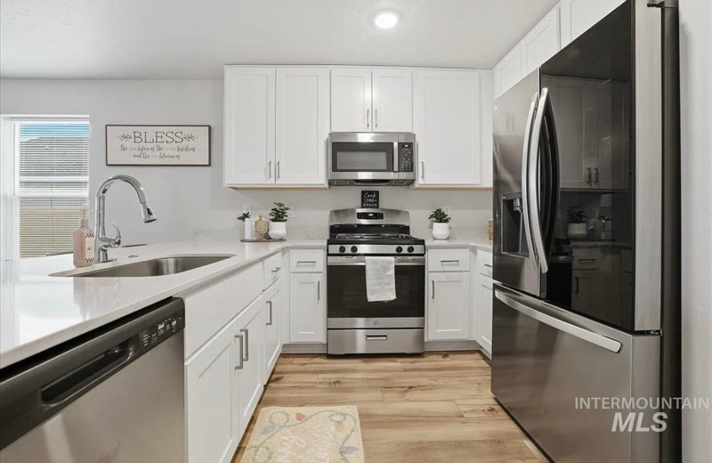 Building Photo - 3225 E Mossy Rock Ct