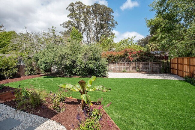 Building Photo - Exquisite Custom ADU in Santa Barbara – Pr...