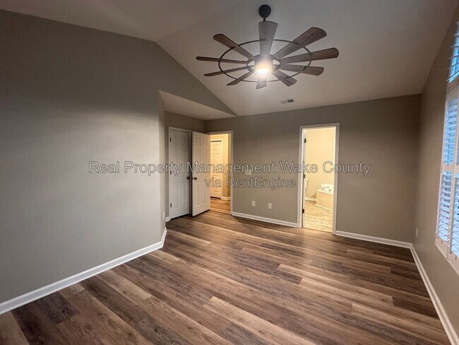Building Photo - 4021 Wellington Ridge Loop