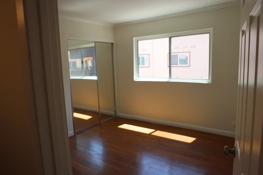 Building Photo - 5403 Newcastle Ave