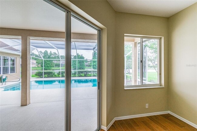 Building Photo - 10559 Greencrest Dr