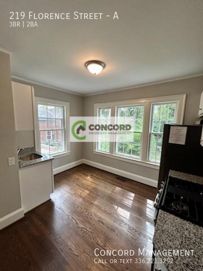 Building Photo - 219 Florence St