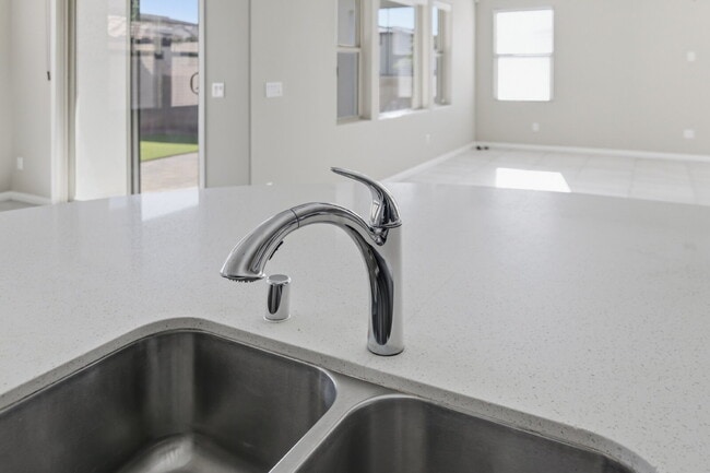 Building Photo - 3158 Molinos Dr