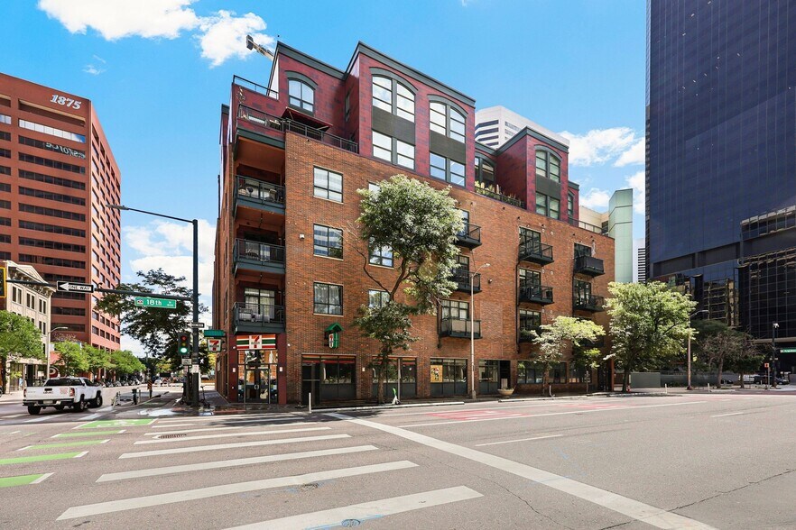 Building Photo - 1800 Lawrence St