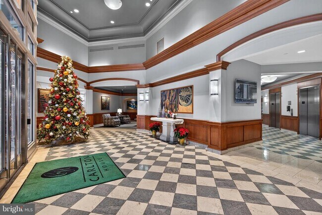 Building Photo - 11800 Sunset Hills Rd