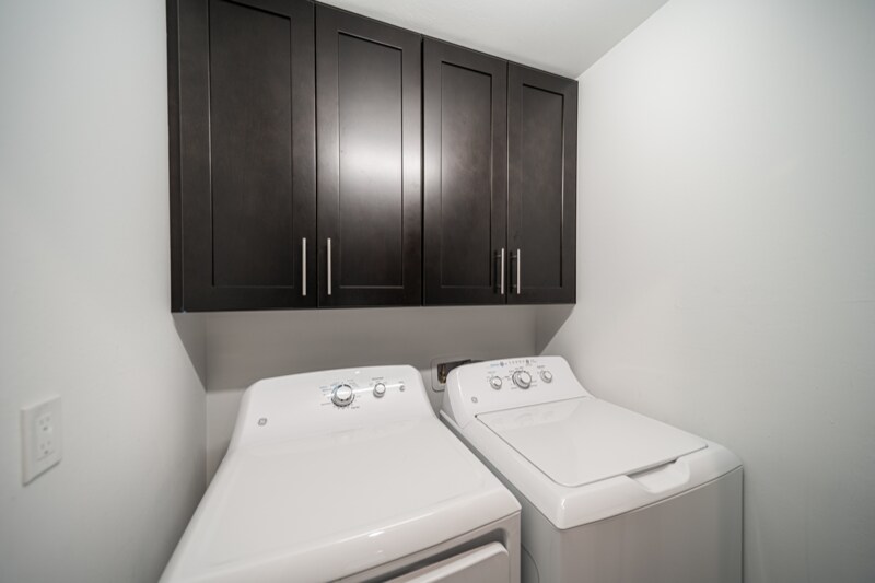 Building Photo - 4021 SW 8th Pl